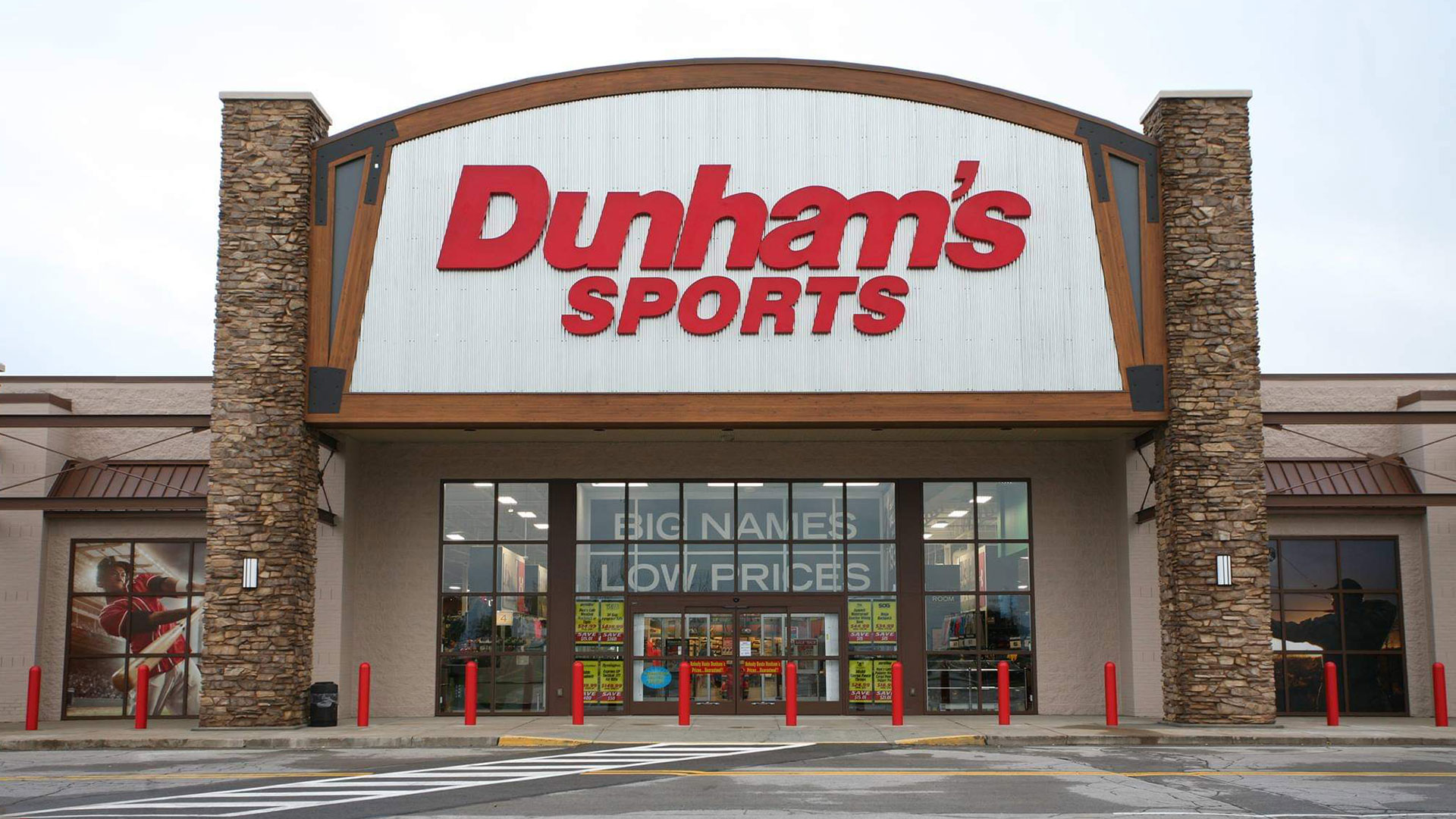 Dunham's Sports store